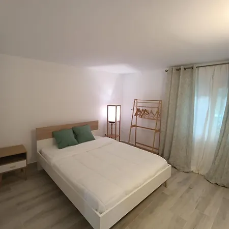 El De Cristina * El Dueso