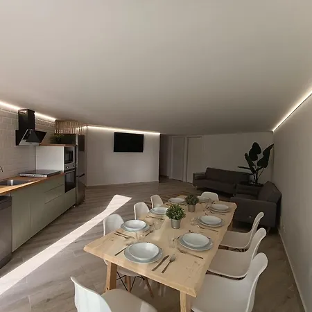 El De Cristina アパート